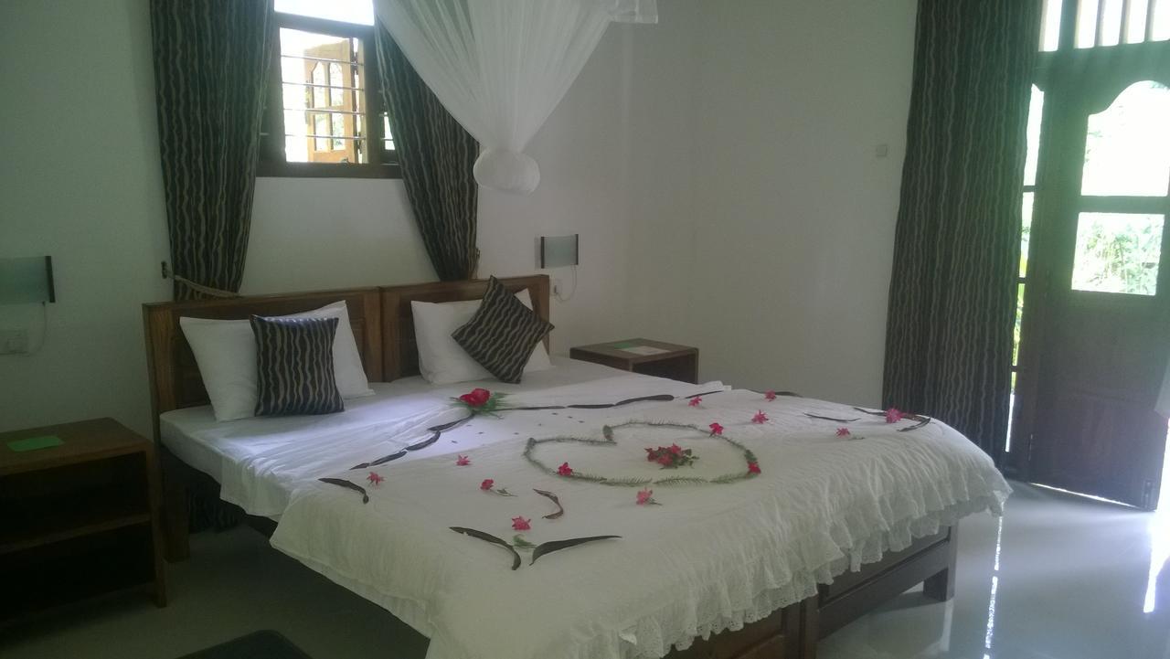Sigiri Holiday Inn Inamaluwa Екстер'єр фото